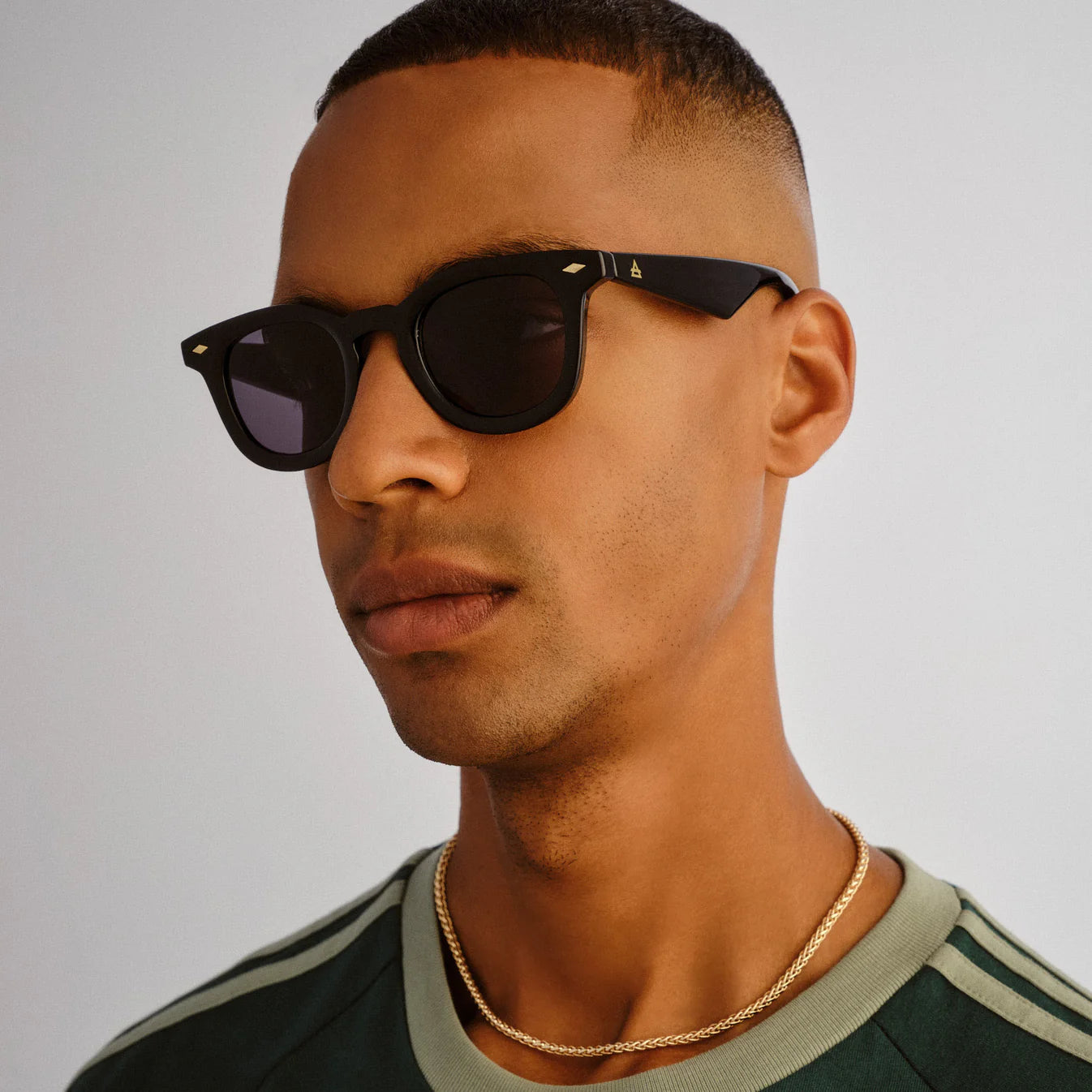 AIRE | 'Aperture' - Black