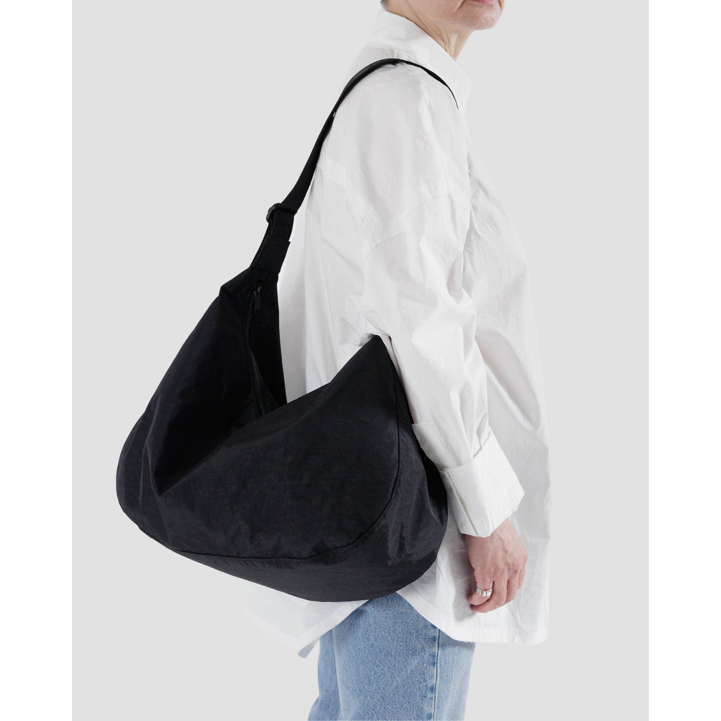 LARGE NYLON CRESCENT BAG - BLACK