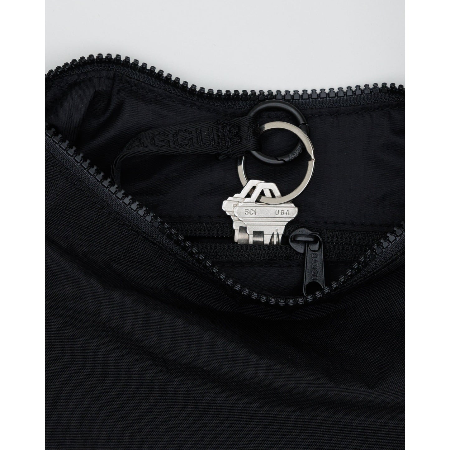 SMALL NYLON CRESCENT BAG - BLACK