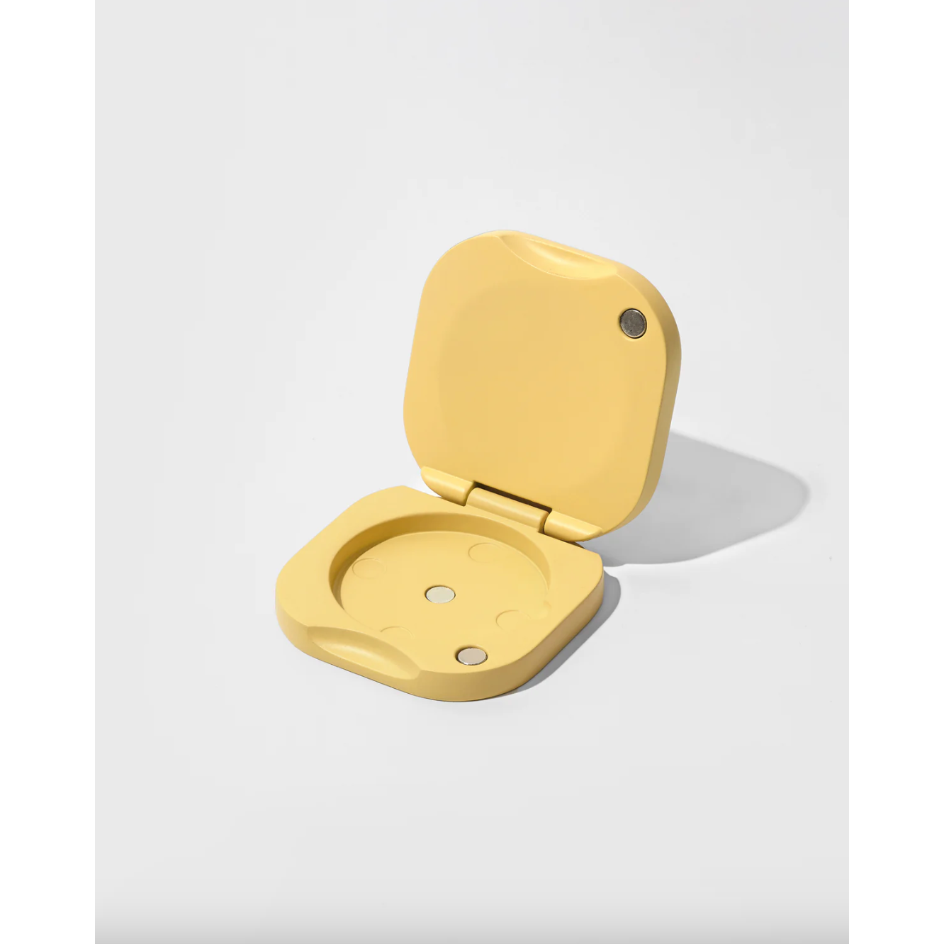 REFILLABLE VESSEL BUTTER
