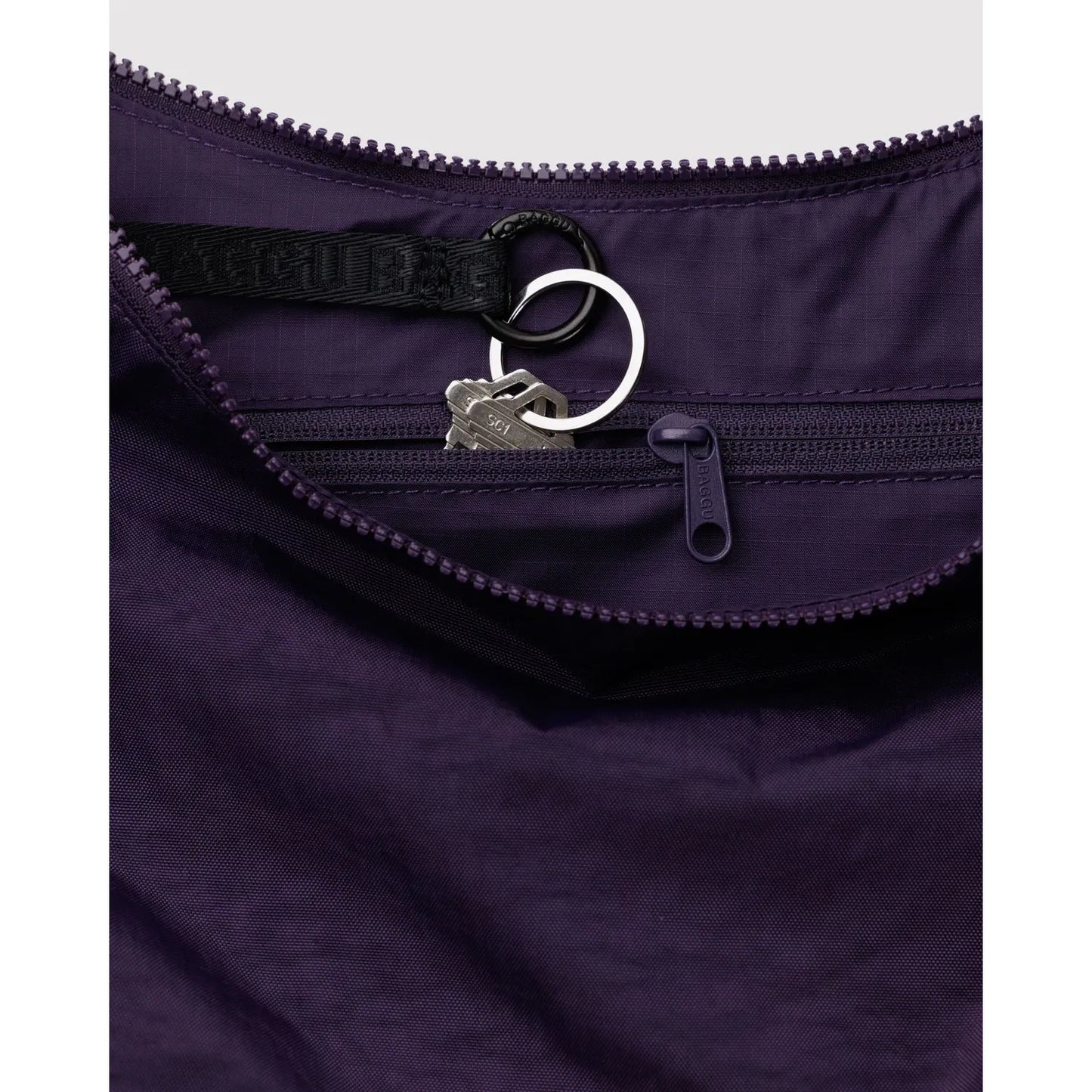Baggu | Medium Nylon Crescent Bag - Fig