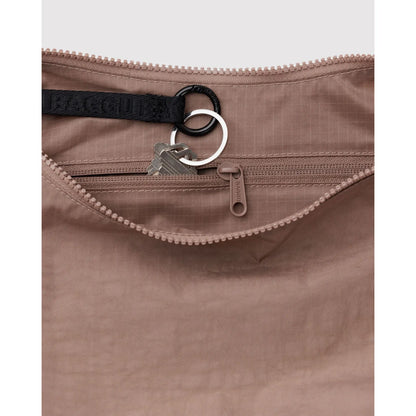 Baggu | Medium Nylon Crescent Bag Toasted Almond