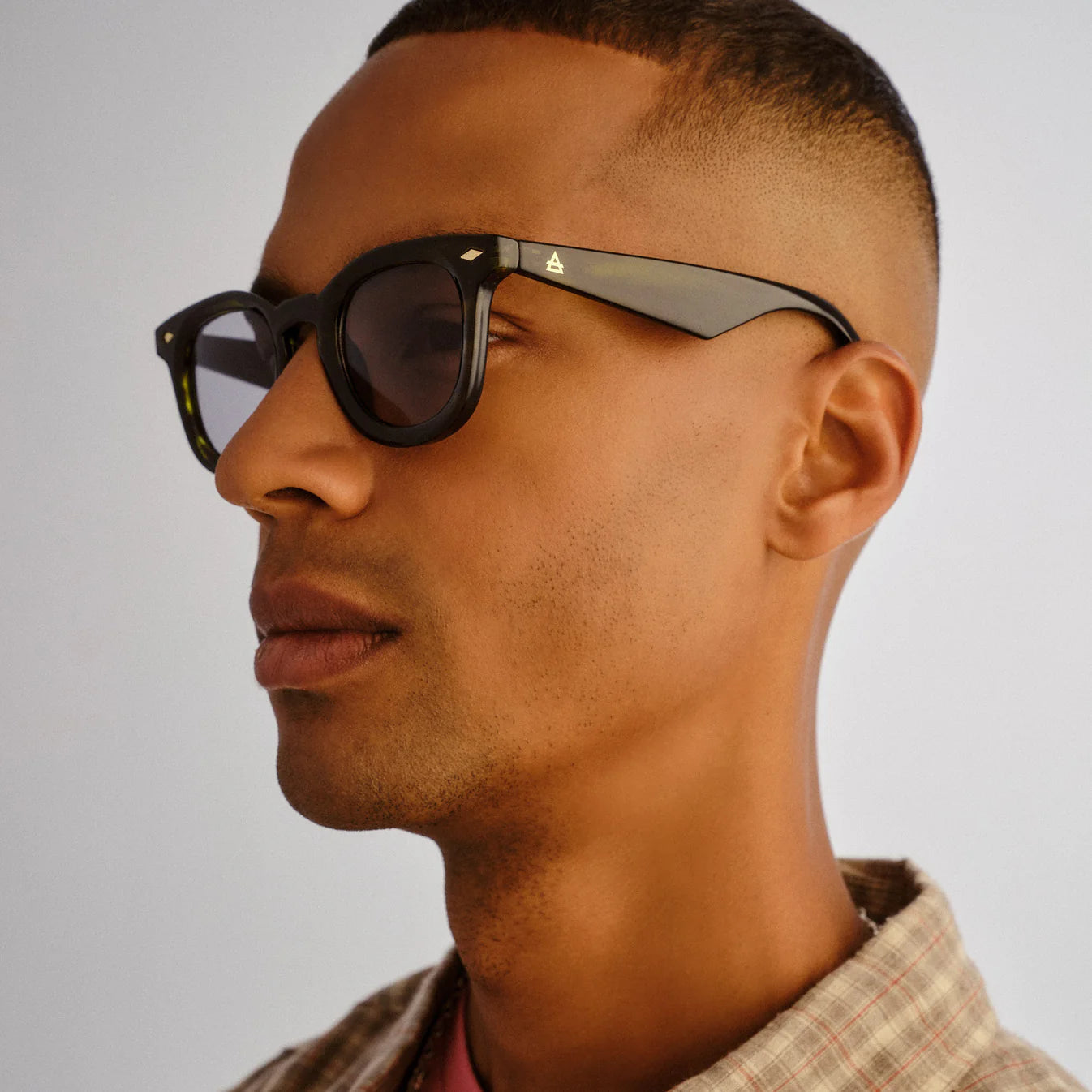 AIRE | 'Aperture' - Ashen Olive