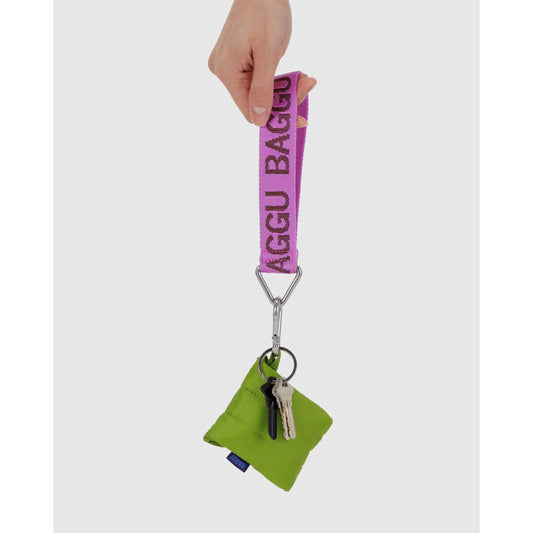 LOGO KEYCHAIN - PINK