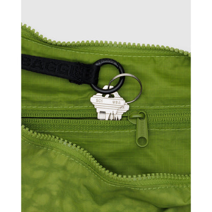MEDIUM NYLON CRESCENT BAG - GREEN JUICE