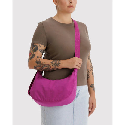 Baggu | Medium Nylon Crescent Bag Deep Fuchsia - The Malo Life